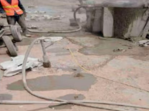 瑞溪镇水泥混凝土路面板底注浆技术 路面脱空注浆整治方案