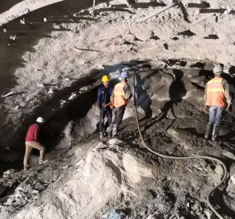 瑞溪镇拱顶带模注浆料的施工流程及注意事项